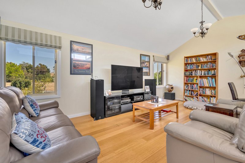 Photo - 4 Melrose Drive, Kilmore VIC 3764 - Image 23