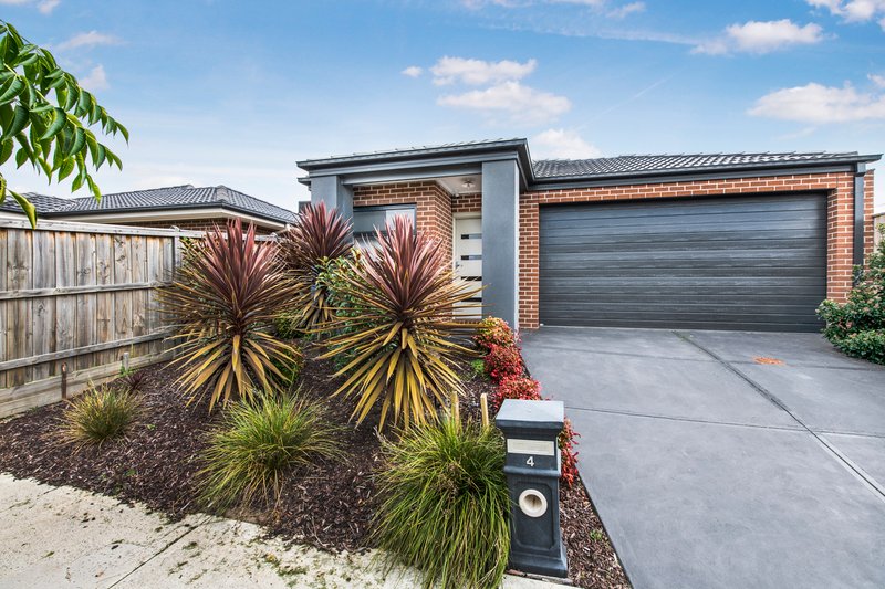 4 Melville Road, Officer VIC 3809