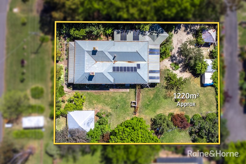 Photo - 4 Melvins Road, Riddells Creek VIC 3431 - Image 3