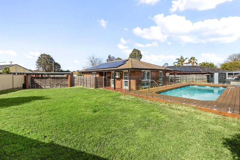 Photo - 4 Membrey Close, Werribee VIC 3030 - Image 14