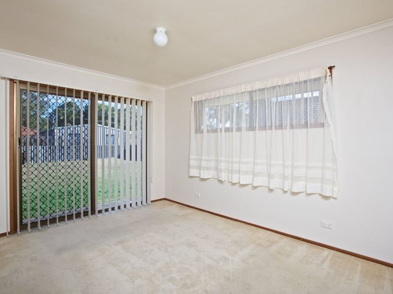 Photo - 4 Menindee Avenue, Coombabah QLD 4216 - Image 10