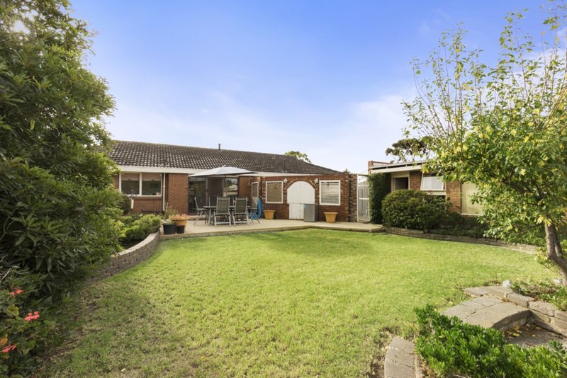 Photo - 4 Merrett Avenue, Hoppers Crossing VIC 3029 - Image 15