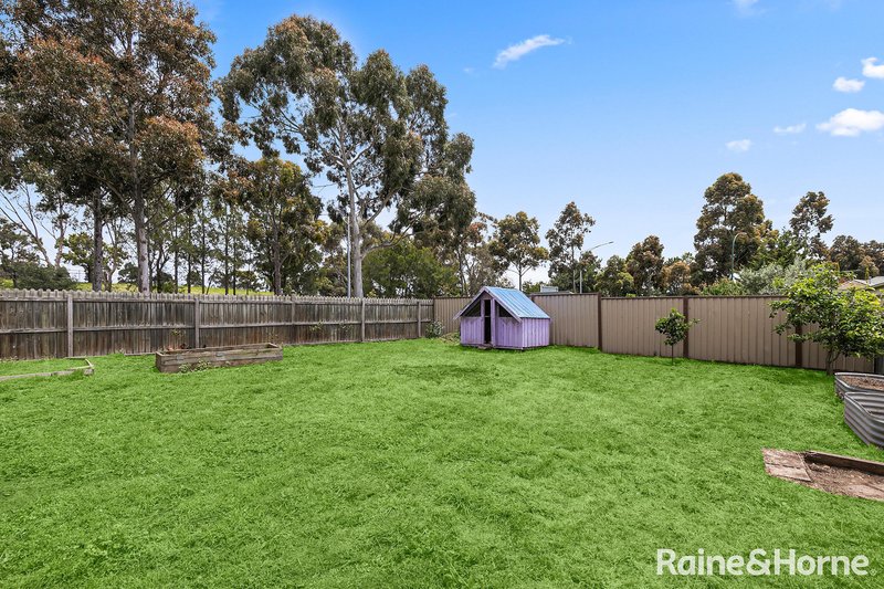 Photo - 4 Merrigan Court, Roxburgh Park VIC 3064 - Image 9