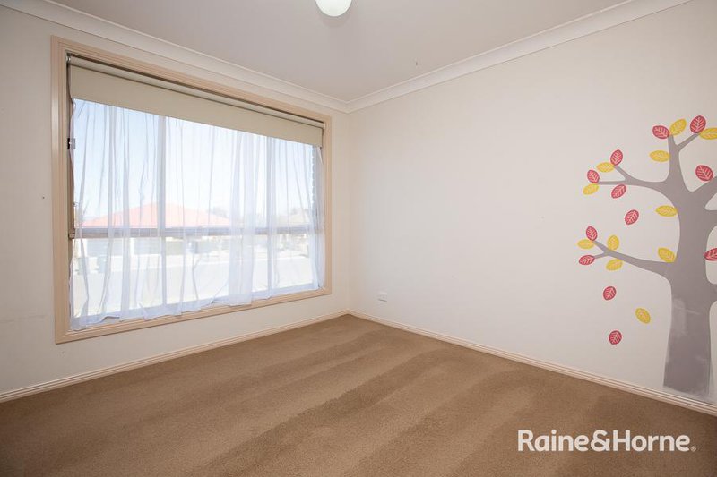 Photo - 4 Merrinee Place, Tamworth NSW 2340 - Image 4