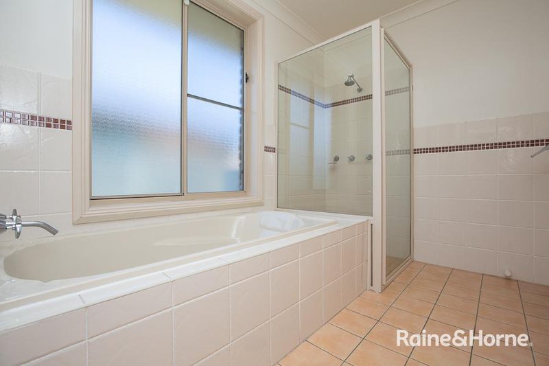 Photo - 4 Merrinee Place, Tamworth NSW 2340 - Image 7