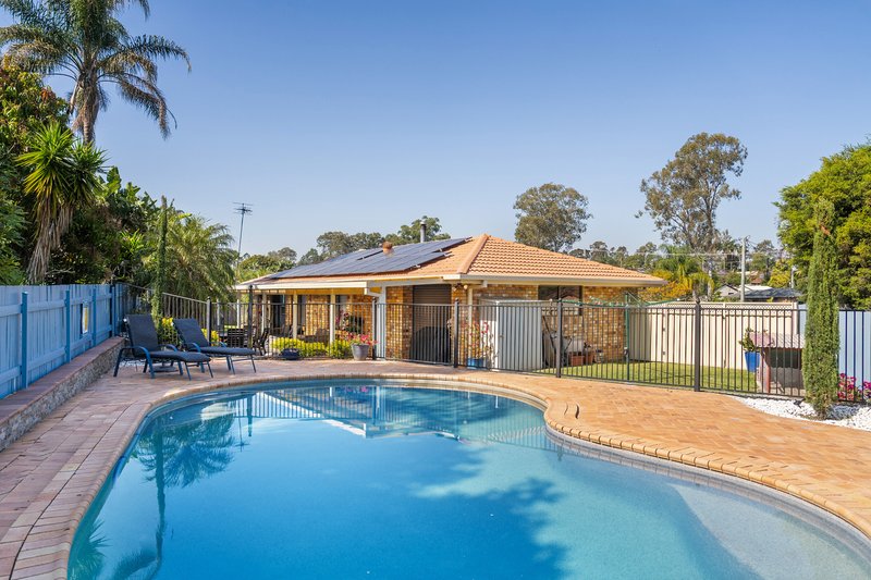 4 Mezen Court, Petrie QLD 4502