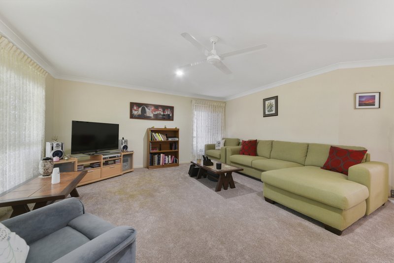 Photo - 4 Michael Place, Bracken Ridge QLD 4017 - Image 2