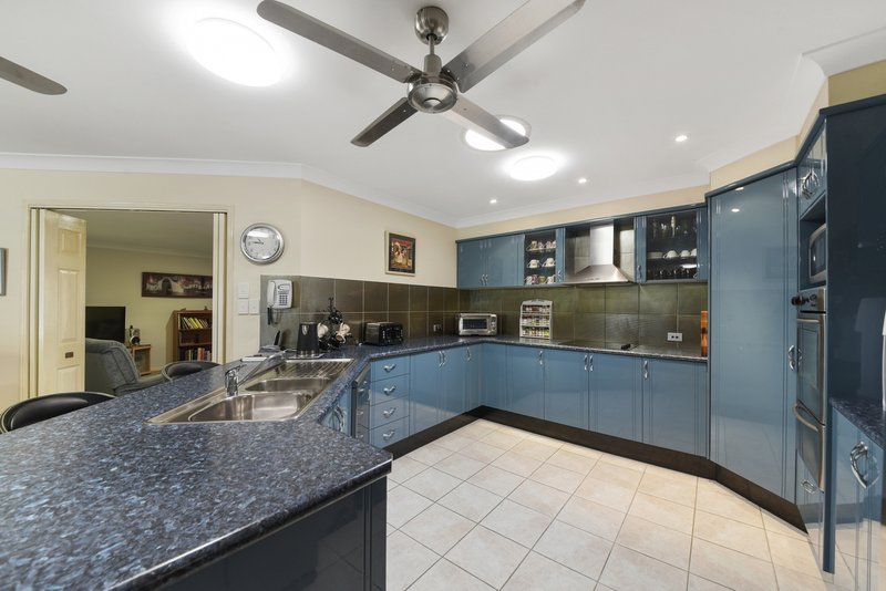 Photo - 4 Michael Place, Bracken Ridge QLD 4017 - Image 5