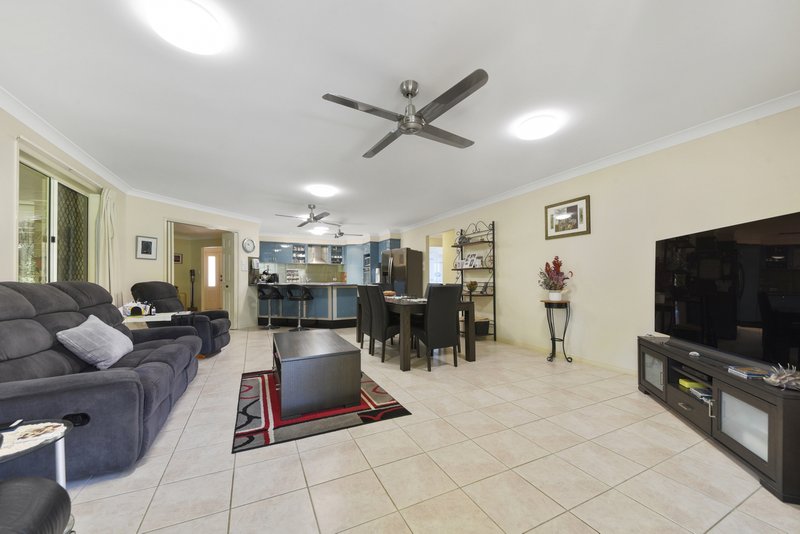 Photo - 4 Michael Place, Bracken Ridge QLD 4017 - Image 7