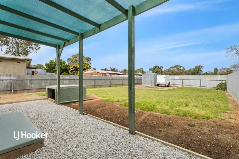 Photo - 4 Midlow Road, Elizabeth Downs SA 5113 - Image 15