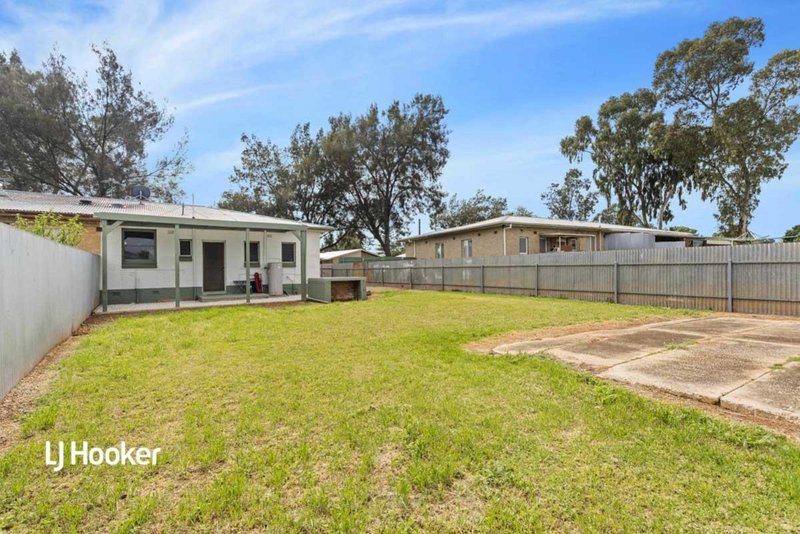 Photo - 4 Midlow Road, Elizabeth Downs SA 5113 - Image 18