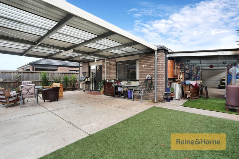 4 Milla Belle Place, Brookfield VIC 3338