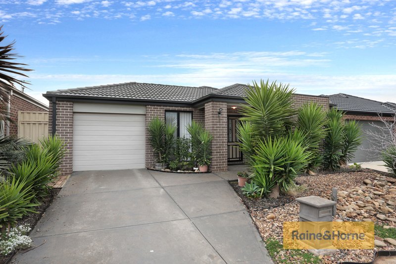 Photo - 4 Milla Belle Place, Brookfield VIC 3338 - Image 2