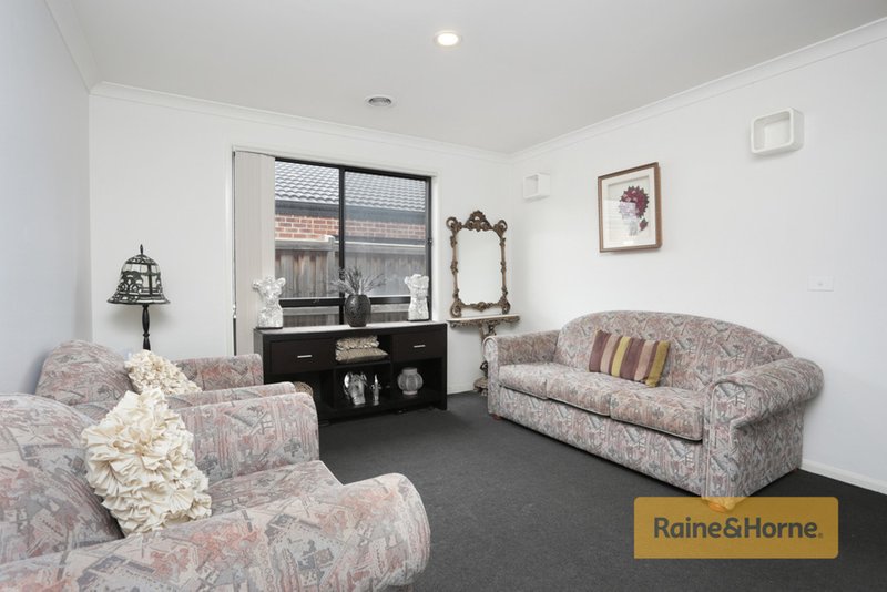 Photo - 4 Milla Belle Place, Brookfield VIC 3338 - Image 6