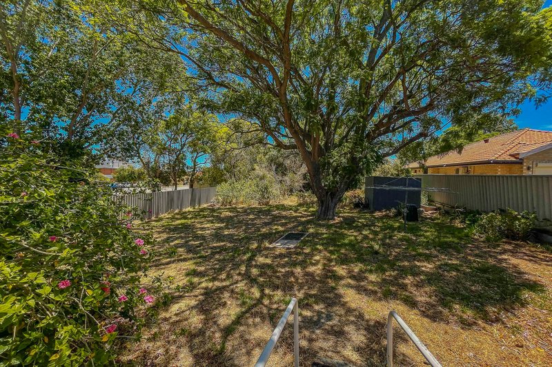 Photo - 4 Miller Avenue, Redcliffe WA 6104 - Image 3