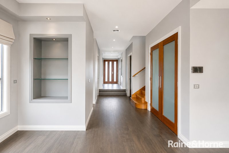 Photo - 4 Millport Rise, Greenvale VIC 3059 - Image 2
