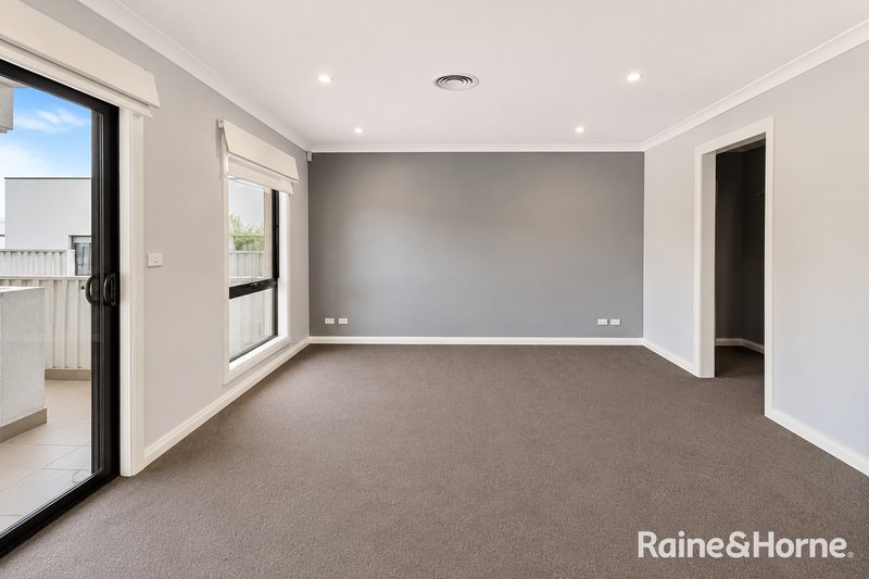Photo - 4 Millport Rise, Greenvale VIC 3059 - Image 8