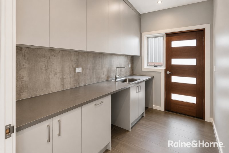 Photo - 4 Millport Rise, Greenvale VIC 3059 - Image 17