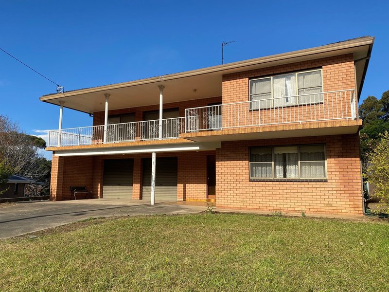 4 Milne Crescent, Coniston NSW 2500