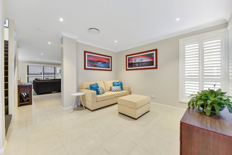 Photo - 4 Milpera Street, Jordan Springs NSW 2747 - Image 3