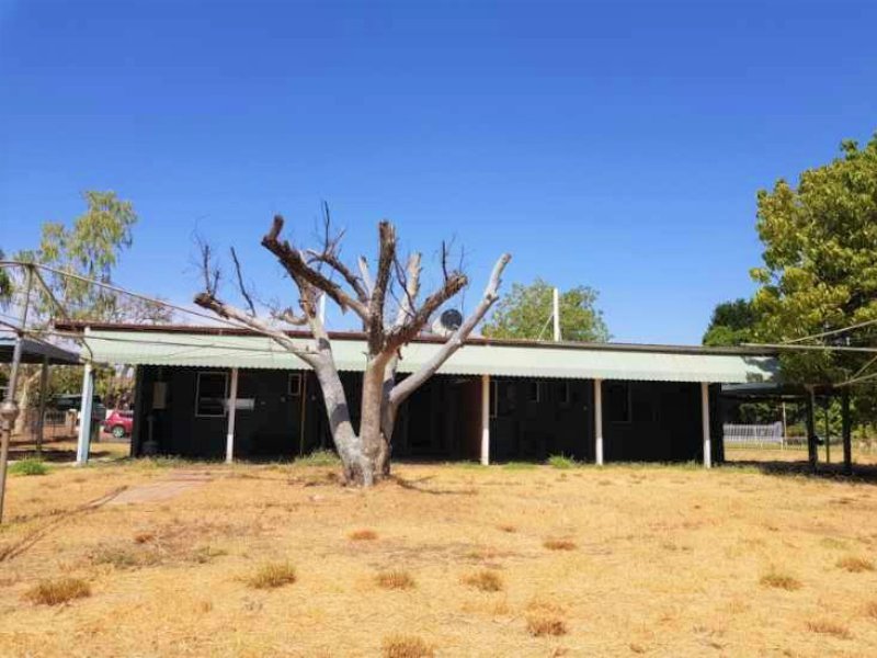 Photo - 4 Milthorpe Drive, Mount Isa QLD 4825 - Image 15