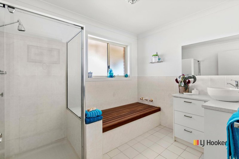 Photo - 4 Mimosa Place, Malua Bay NSW 2536 - Image 15