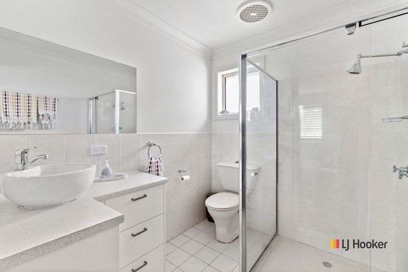 Photo - 4 Mimosa Place, Malua Bay NSW 2536 - Image 16