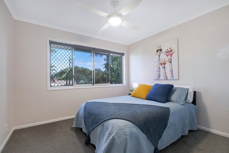 Photo - 4 Mindarie Crescent, Wellington Point QLD 4160 - Image 12