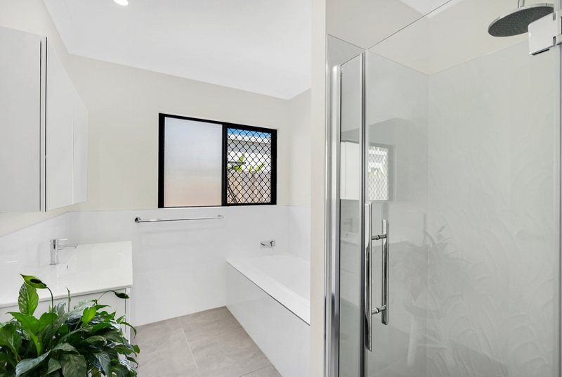 Photo - 4 Mindil Street, Kewarra Beach QLD 4879 - Image 11