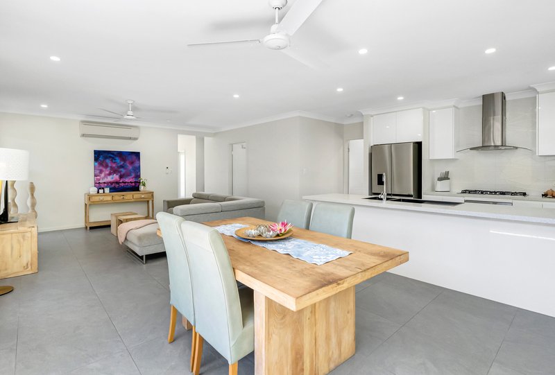 Photo - 4 Mindil Street, Kewarra Beach QLD 4879 - Image 24