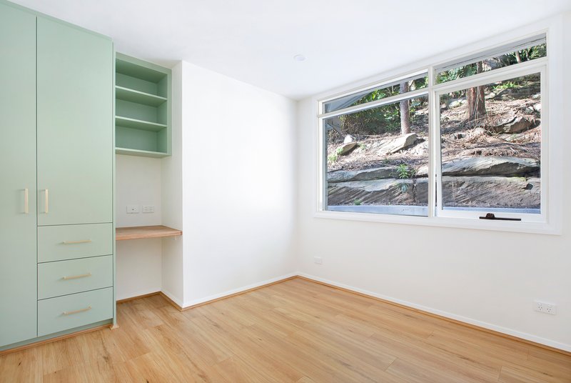 Photo - 4 Minnamurra Avenue, Pymble NSW 2073 - Image 7