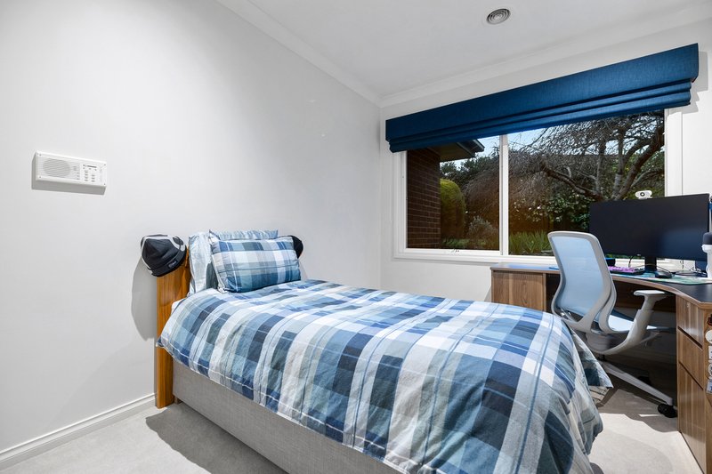 Photo - 4 Miriam Close, Wantirna South VIC 3152 - Image 11