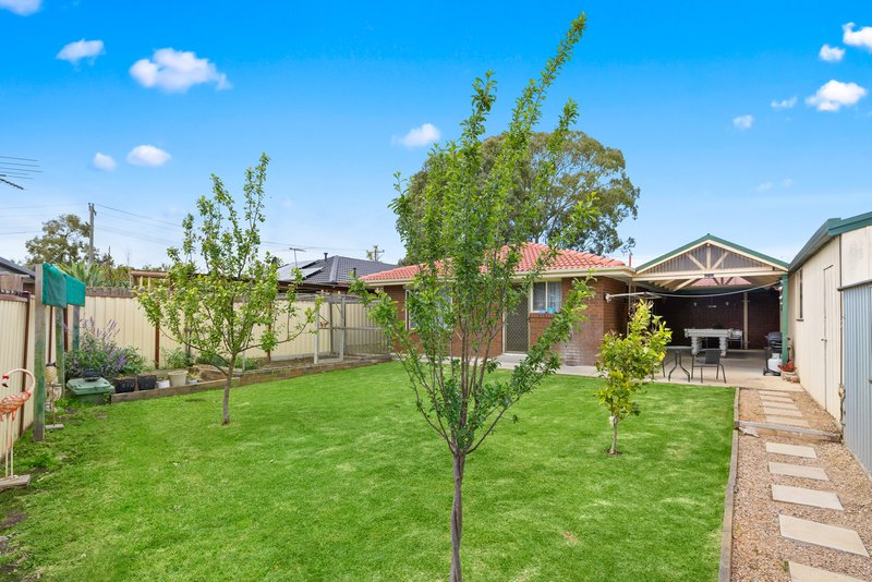 Photo - 4 Molden Court, Kings Park VIC 3021 - Image 14