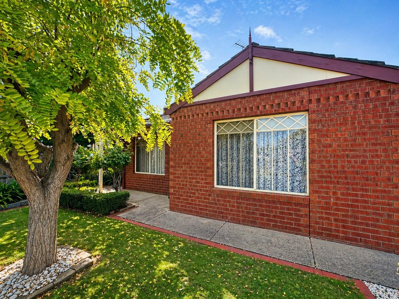 Photo - 4 Molesworth Drive, Highton VIC 3216 - Image 2