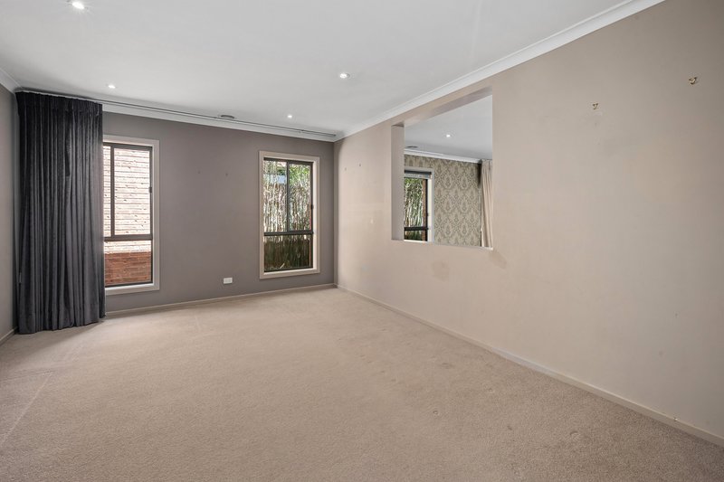 Photo - 4 Monaghan Way, Lalor VIC 3075 - Image 4