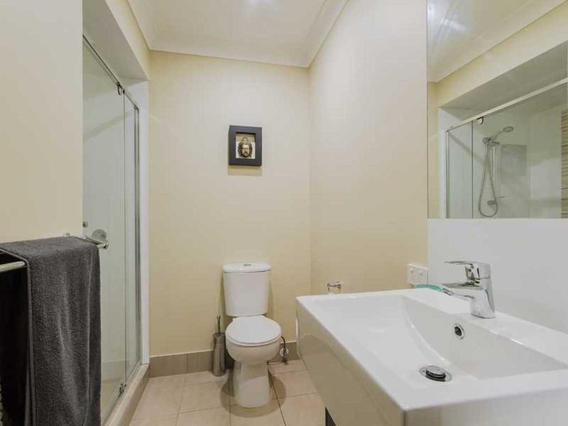 Photo - 4 Monserrat Court, Reedy Creek QLD 4227 - Image 19