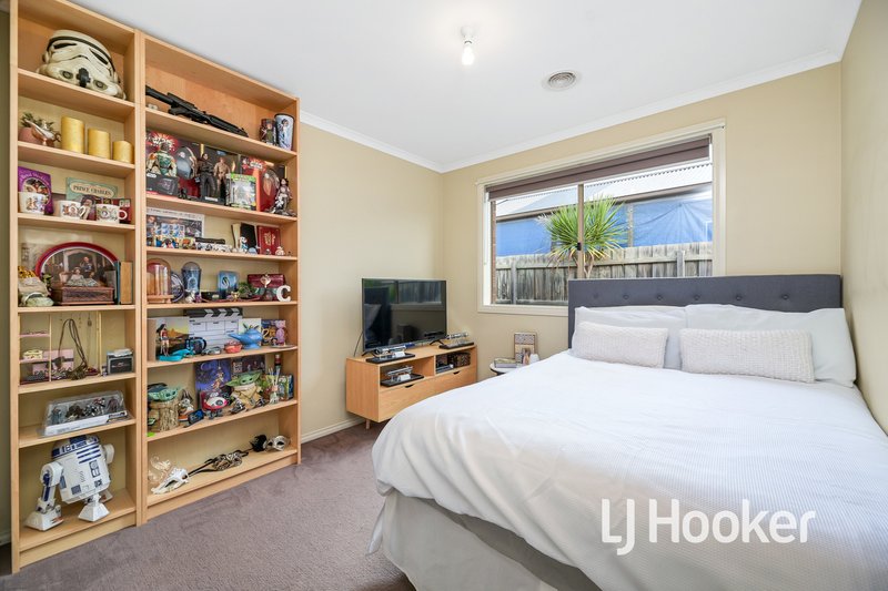 Photo - 4 Montdami Way, Carrum Downs VIC 3201 - Image 11