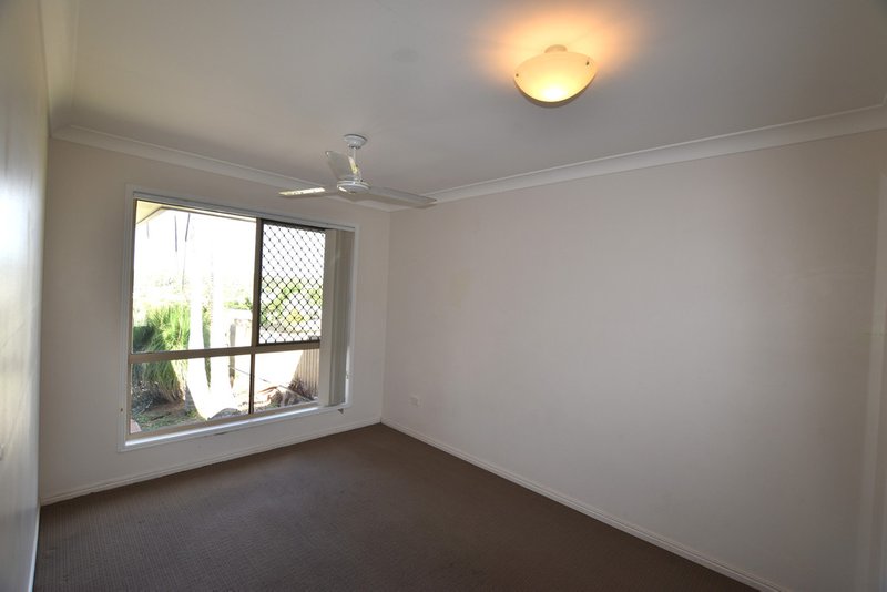 Photo - 4 Montrose Place, New Auckland QLD 4680 - Image 8