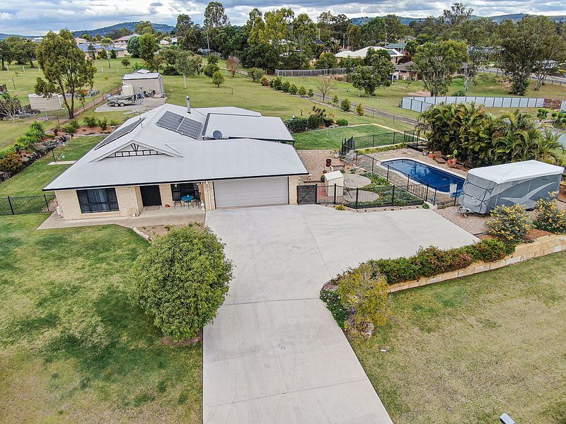 4 Moore Close, Hatton Vale QLD 4341