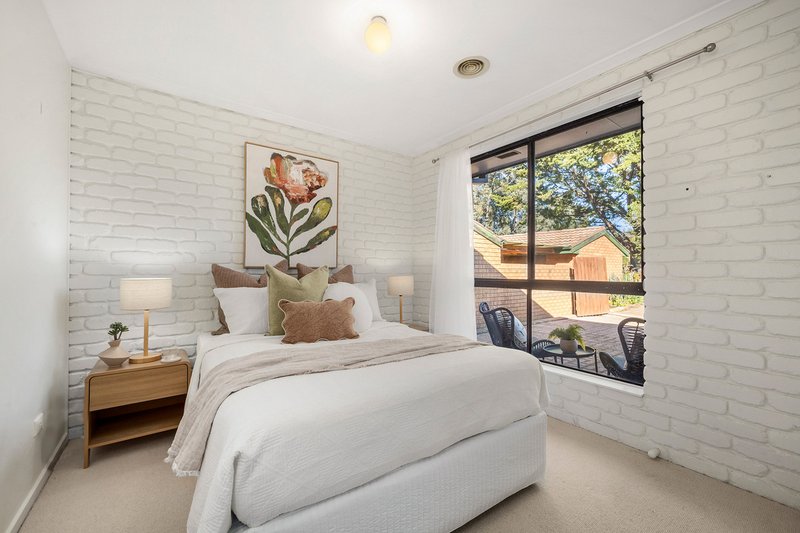 Photo - 4 Moorehead Place, Latham ACT 2615 - Image 9