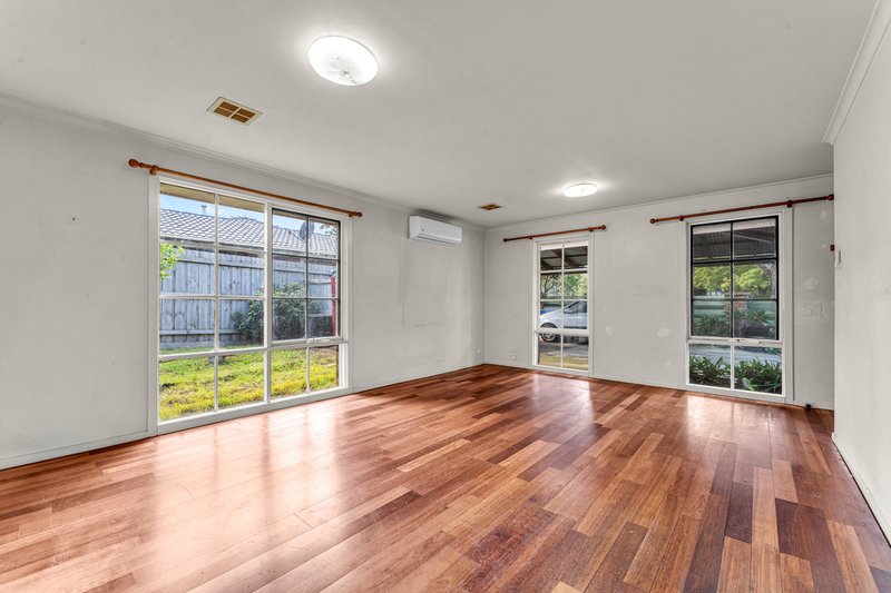 Photo - 4 Moorhen Crescent, Carrum Downs VIC 3201 - Image 3