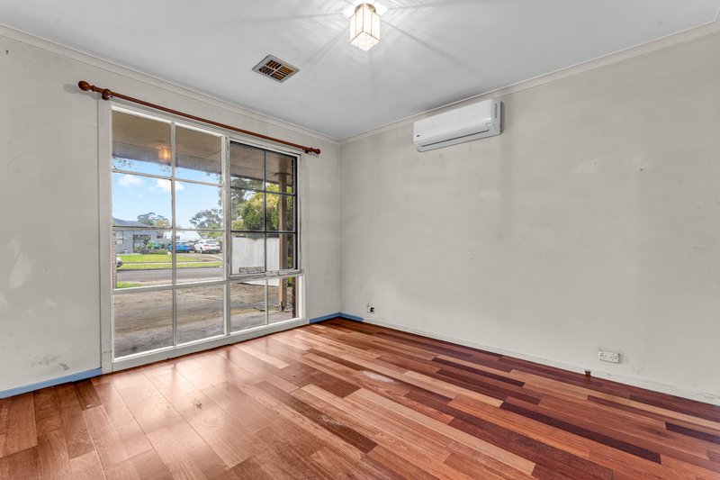 Photo - 4 Moorhen Crescent, Carrum Downs VIC 3201 - Image 7