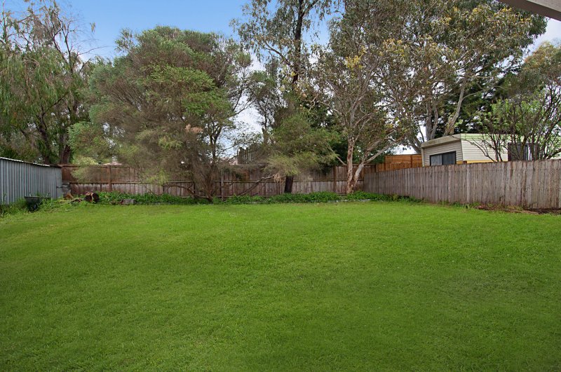 Photo - 4 Moorhen Crescent, Carrum Downs VIC 3201 - Image 12