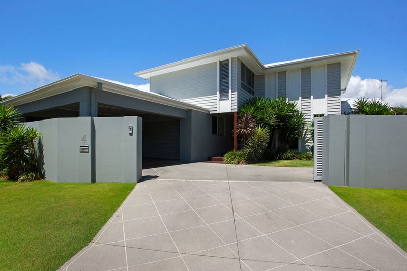 4 Moorhen Place, Burleigh Waters QLD 4220