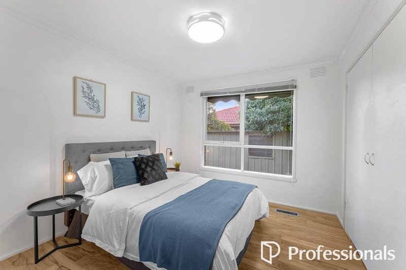 Photo - 4 Moran Court, Vermont South VIC 3133 - Image 7