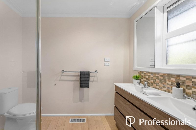 Photo - 4 Moran Court, Vermont South VIC 3133 - Image 8