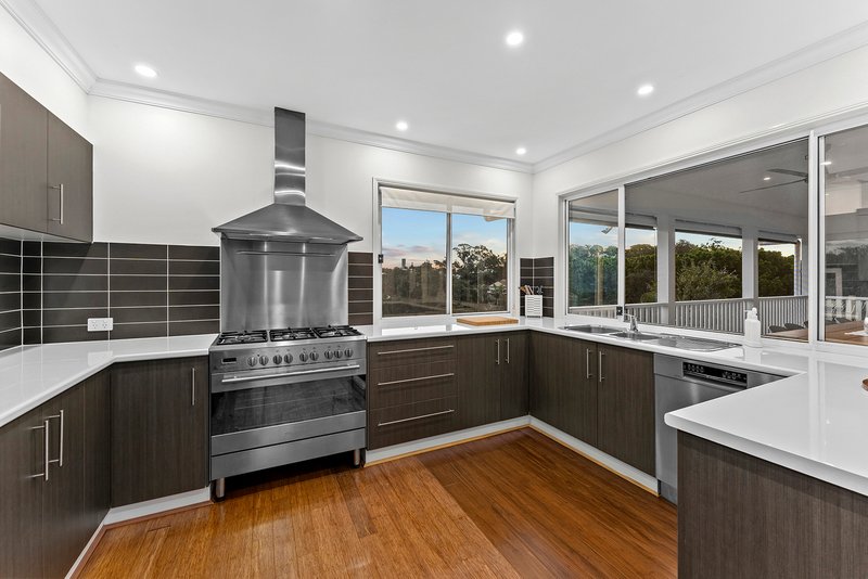 Photo - 4 Morgan Street, Norman Park QLD 4170 - Image 10
