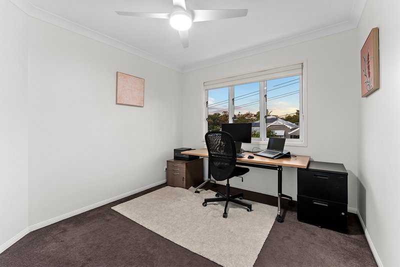 Photo - 4 Morgan Street, Norman Park QLD 4170 - Image 17