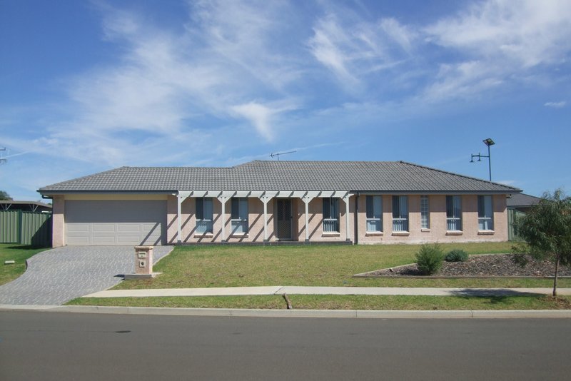 4 Morning View Close, Quirindi NSW 2343