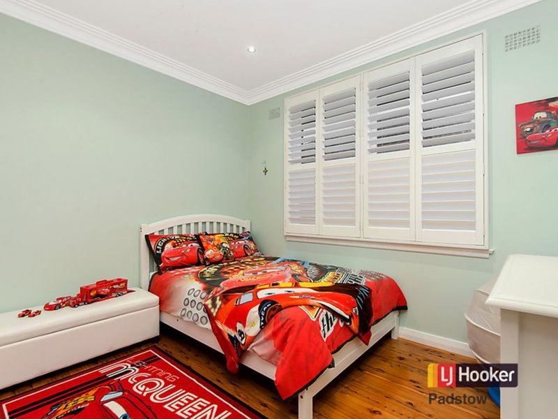 Photo - 4 Moro Avenue, Padstow NSW 2211 - Image 6